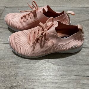 Skechers Women's Light peach Knit Sneakers